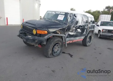 2007 Toyota Fj Cruiser from USA, damaged, VIN JTEBU11F570055412